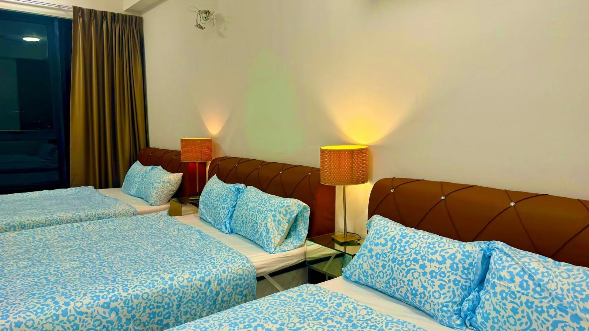 Relax & Unwind 2Br Apartment With 5 Queen Beds Jelutong